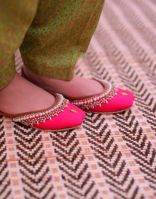 Lusture Pearl Ensemble - Pink Elan
