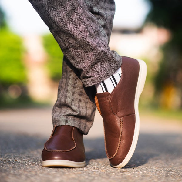 Men’s Turkiye-built Grainy Leather Half Boot Style in Dark Brown