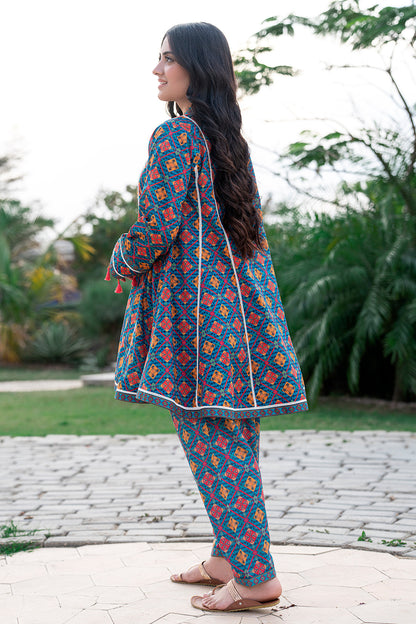 T-ALPARTW-031, Stylish body pannel shirt.Paired with straight shalwer