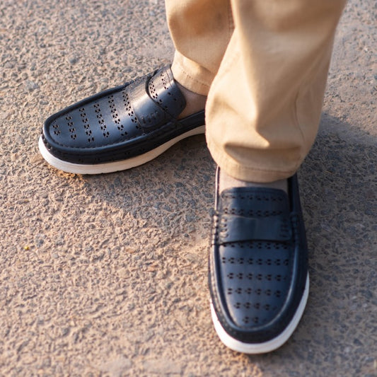 Turkiye-Origin Tri-Dotted Leather Shoes in Blue