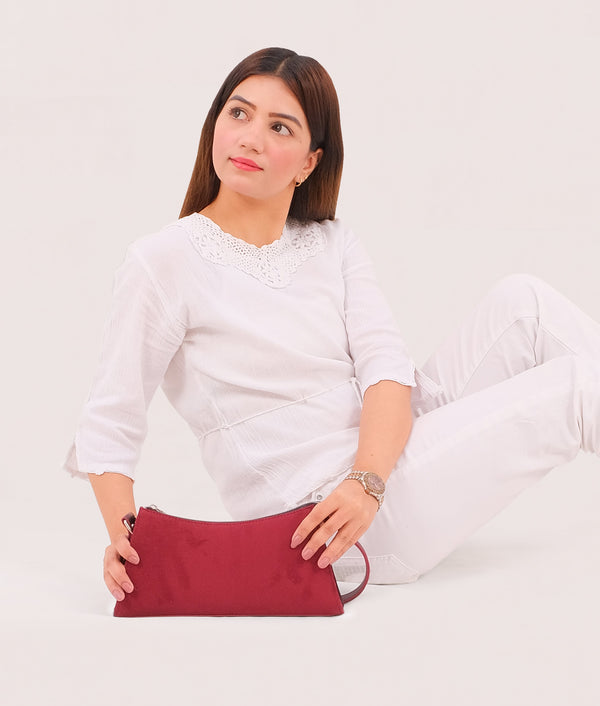 RTW Creation - Burgundy suede evening bag with chain handle