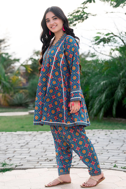 T-ALPARTW-031, Stylish body pannel shirt.Paired with straight shalwer