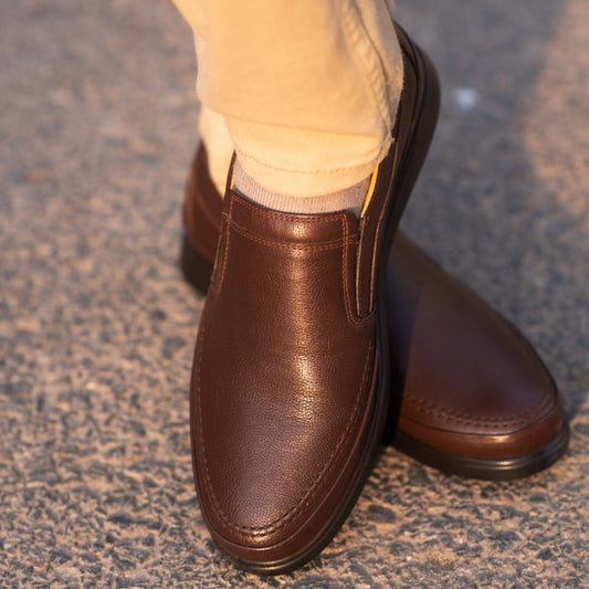 Turkish-Built Grainy Leather Shoes in Dark Brown