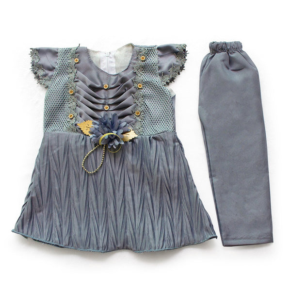 Girls fancy Frock. Age 0 to 6 months -3