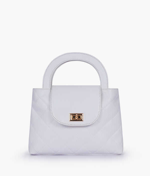 RTW Creation - White flap quilted bag with top handle