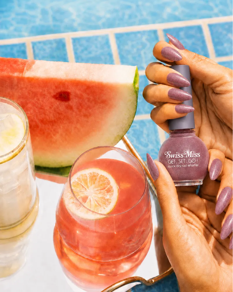 nail-enamel-lilac-sizzle-250