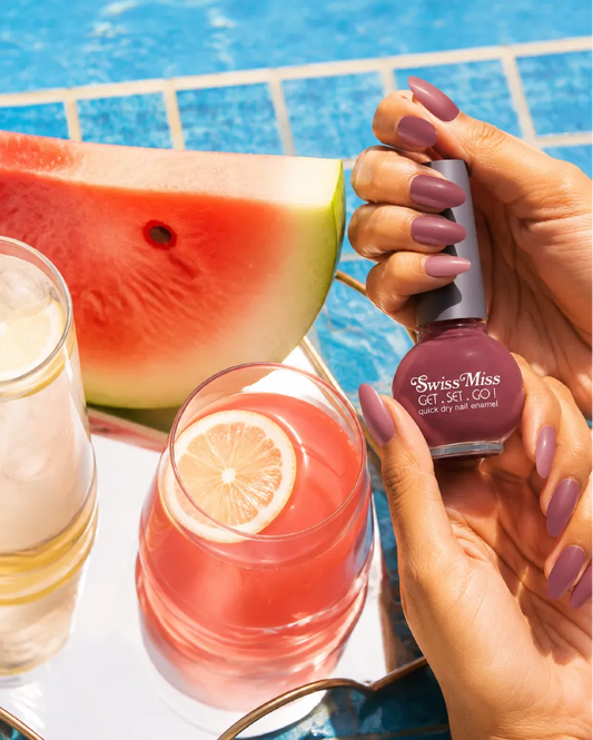 nail-enamel-sugar-pink-209